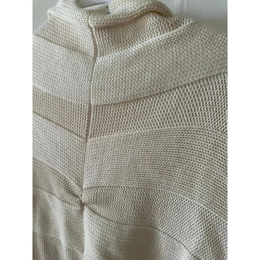 New York & Company women’s size medium Cardigan - Picture 7 of 8